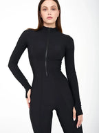 Sport-Jumpsuit mit langen Ärmeln und Reißverschluss
